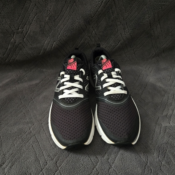 New Balance 711 Running Shoes Womens Sz 8.5B Athletic Sneakers Trainers Black. - Picture 4 of 9